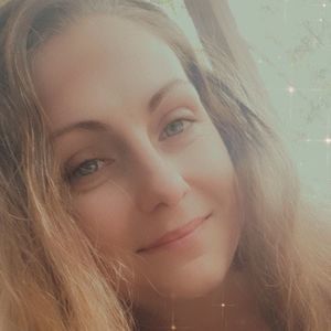 Meet your Posher, Alyson